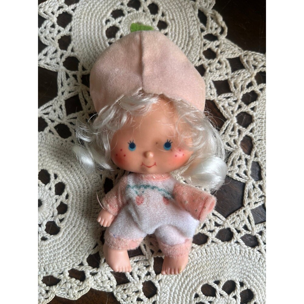 1979 Kenner Strawberry Shortcake doll Apricot